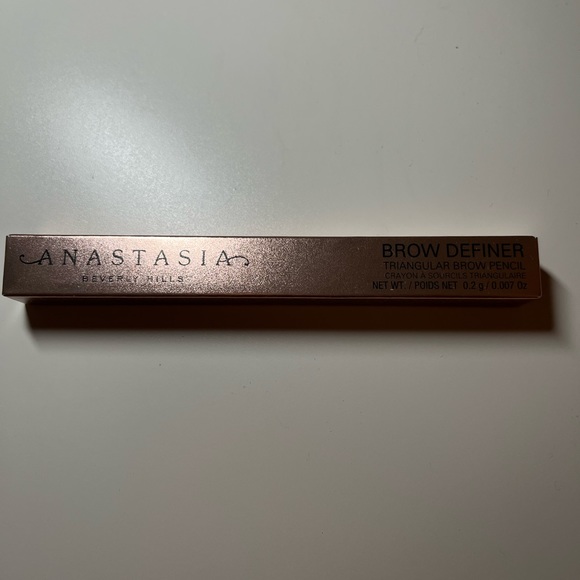 NEW ANASTASIA BEVERLY HILLS Brow Definer “Dark Brown” - Picture 3 of 4